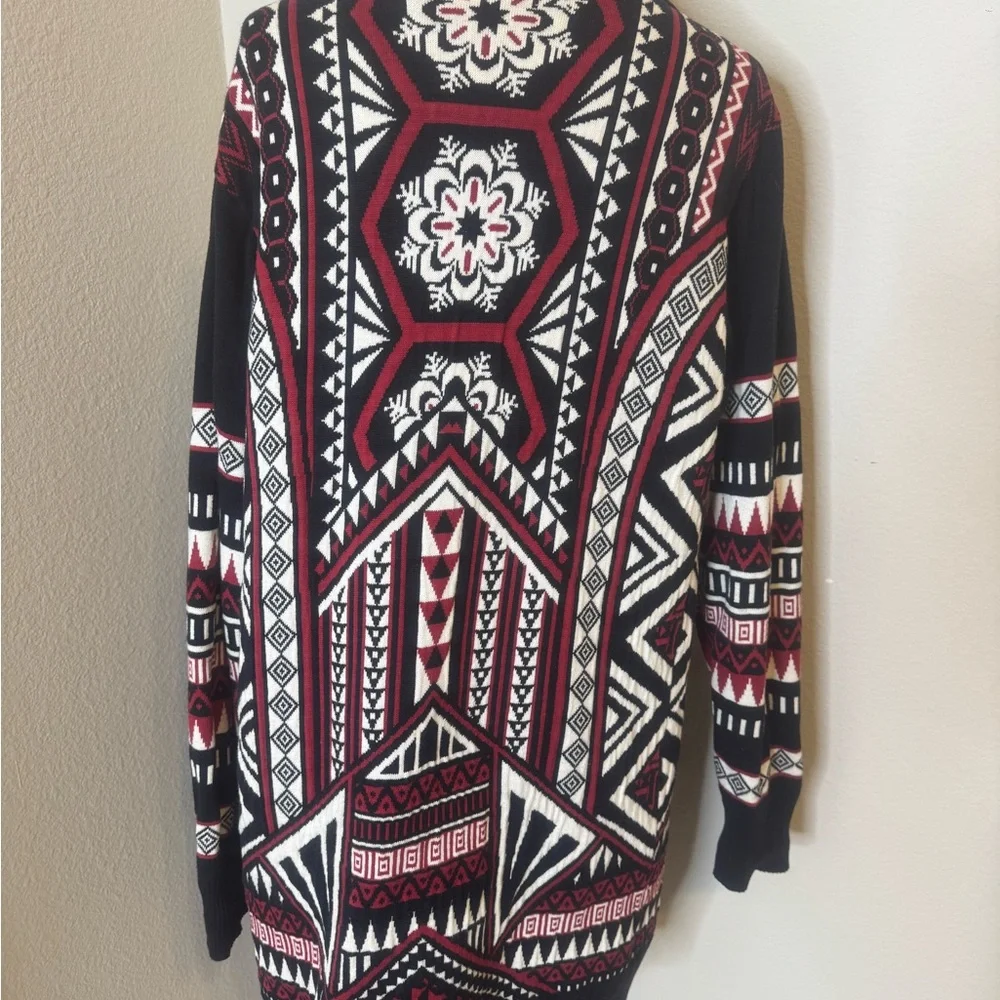 Black and Red Patterned Women's Sweater